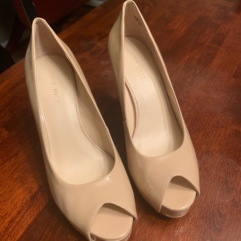 Nine West Nude Camya Peep toe Pumps